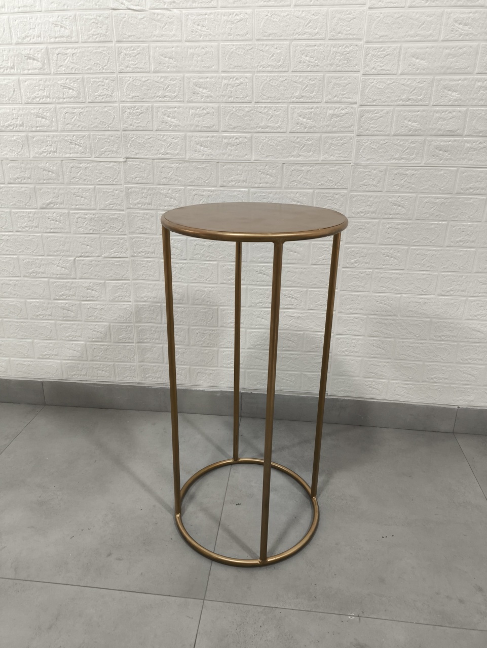 Mesa Dourado G 0.80Alt - Baloesfeitosdesonhos 