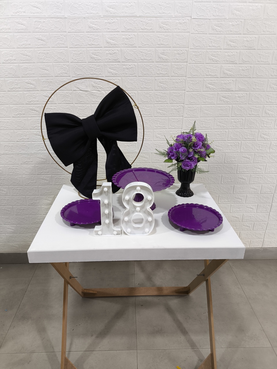 Kit Mini Festa Com Mesa Laço Preto Com Roxo - Baloesfeitosdesonhos 