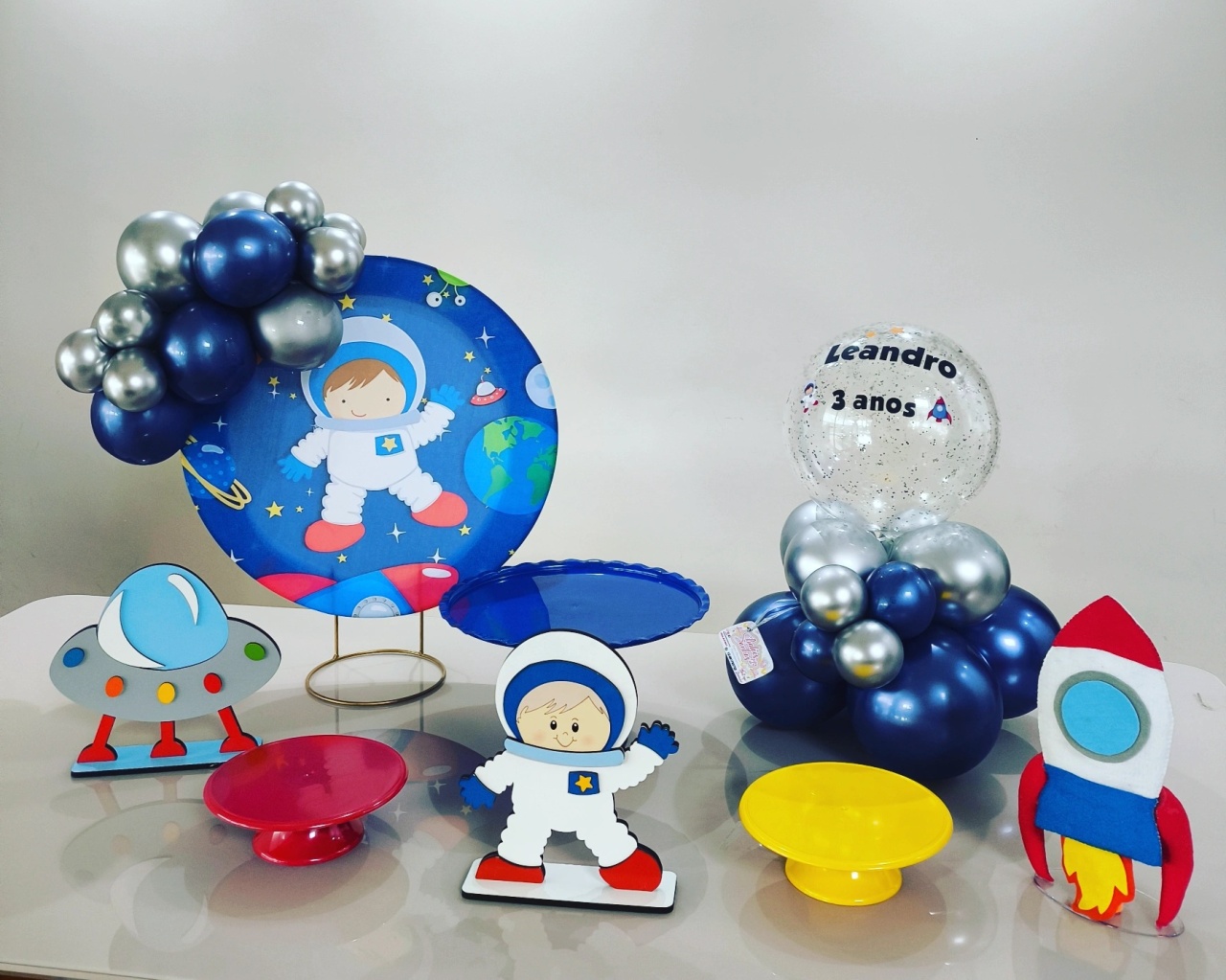 Mini Kit Astronauta 50X50 Painel  - Baloesfeitosdesonhos 