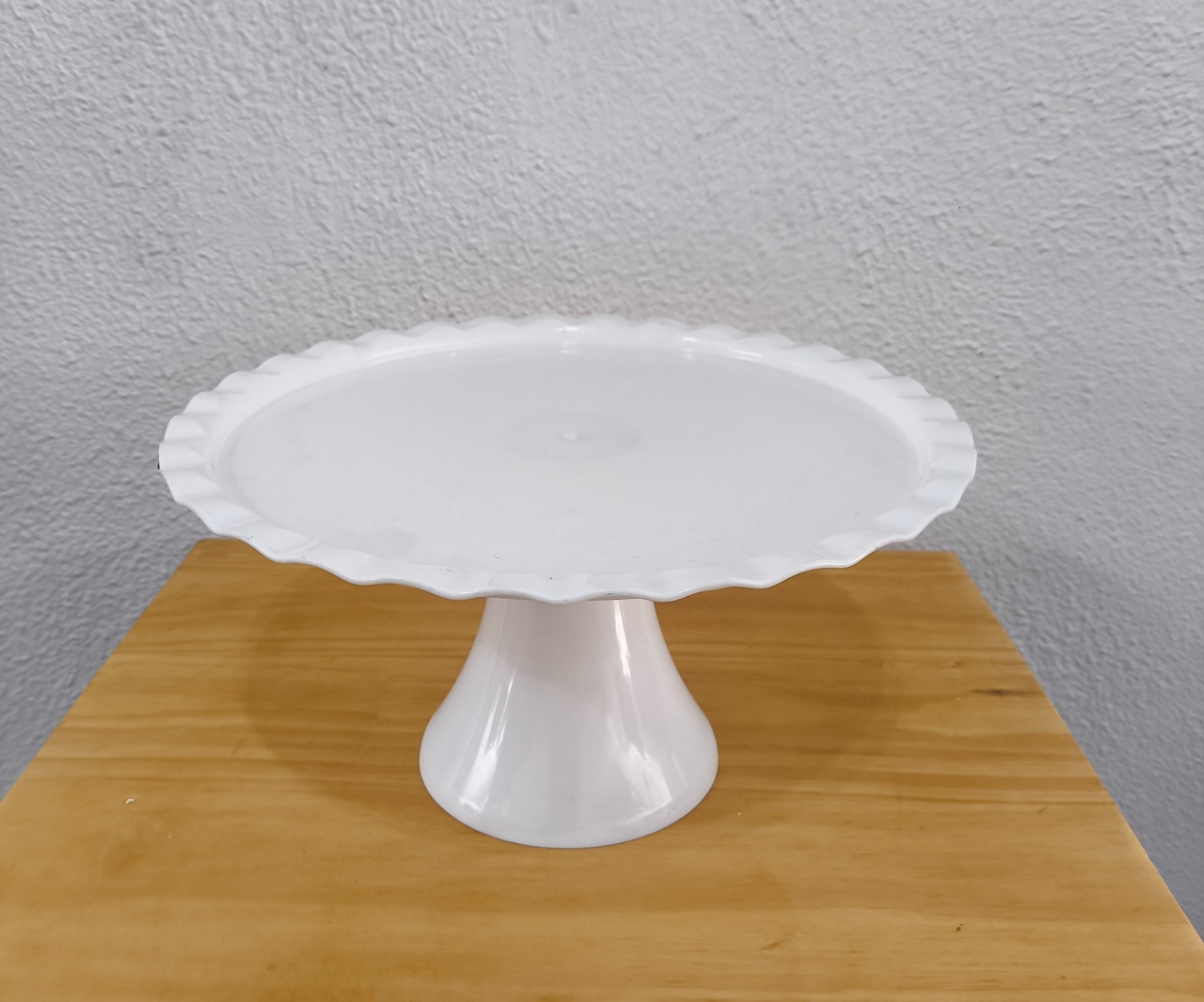 Doceira Branca 25Cm - Baloesfeitosdesonhos 