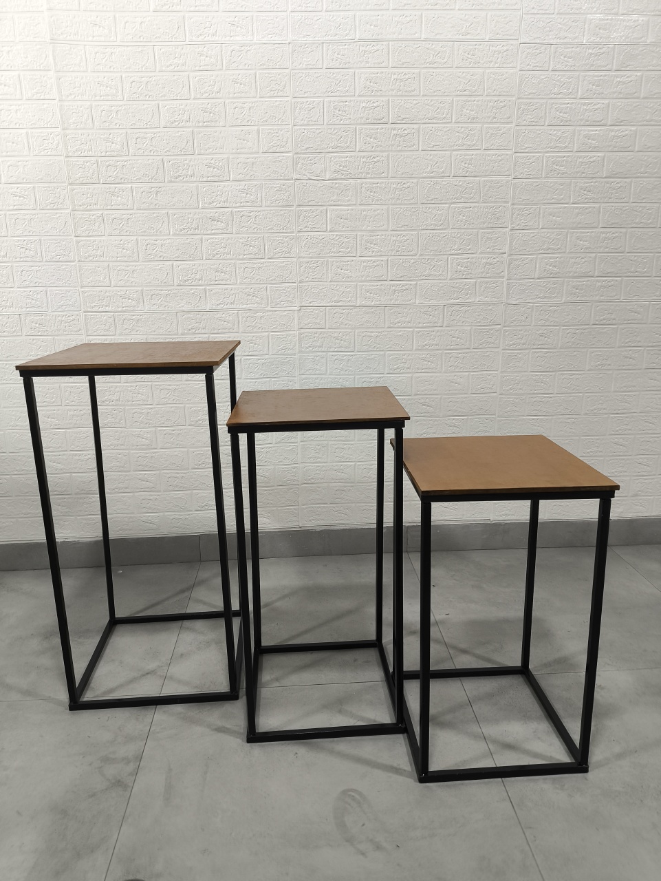 Trio Mesa Quadrada de Ferro Preto 0.80Cm 0.70Cm 0.60 Cm - Baloesfeitosdesonhos 