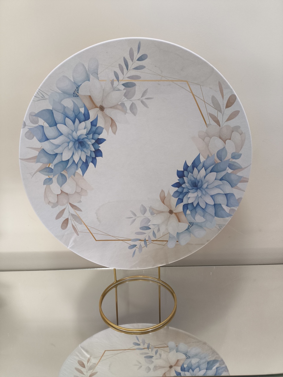 Mini Painel Branco Com Flores Azuis - Baloesfeitosdesonhos 