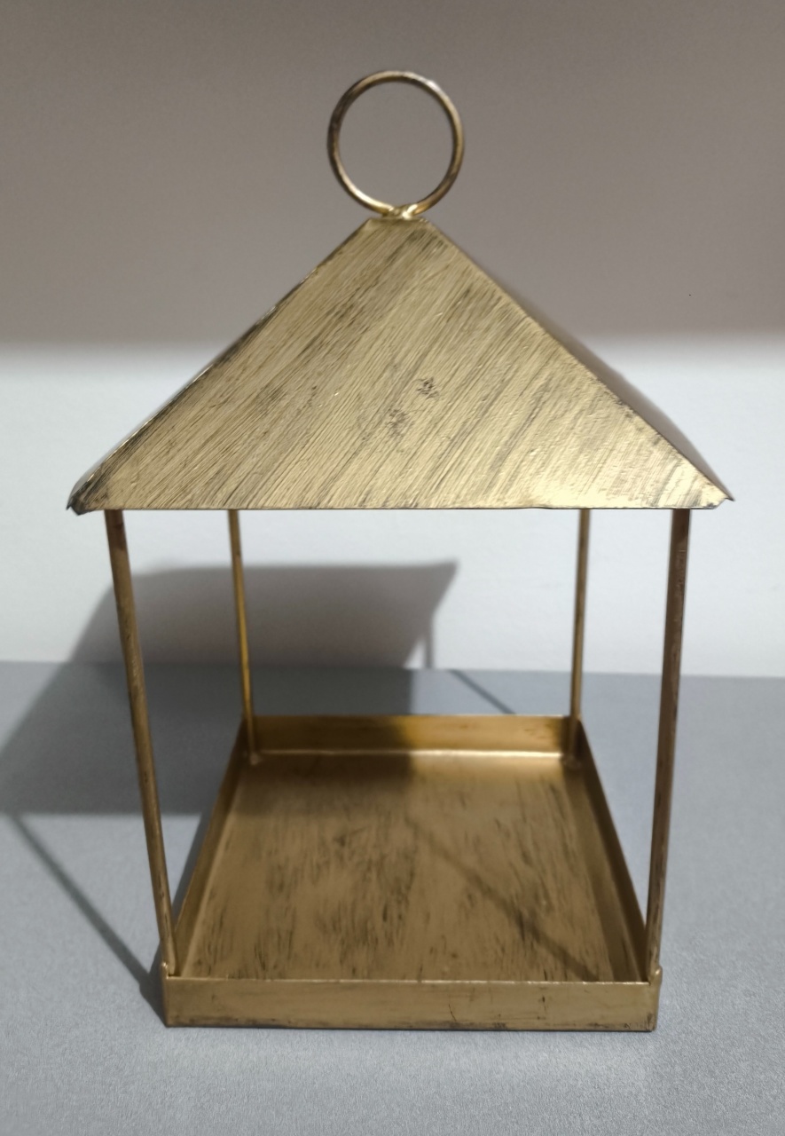 Luminária Aramada Dourada 12Cm Com Base Fechada  - Baloesfeitosdesonhos 