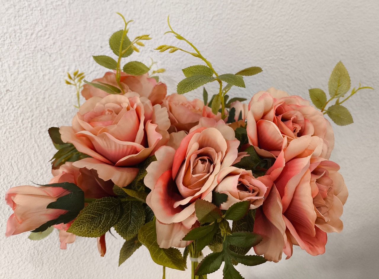 Arranjo de Rosas Artificiais (Rosa Centifolia) - Baloesfeitosdesonhos 