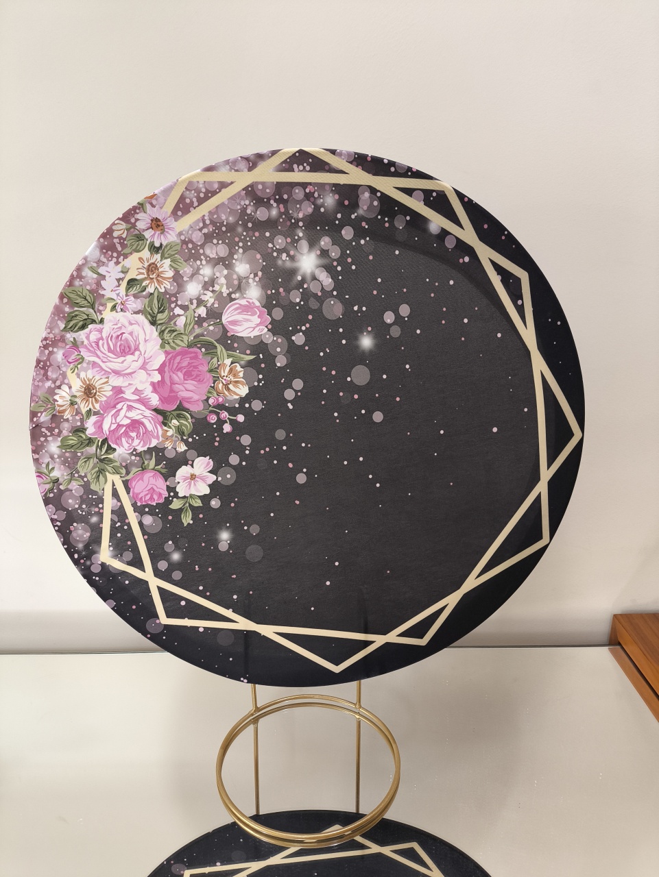 Mini Painel Preto Floral Rosa 50X50 - Baloesfeitosdesonhos 