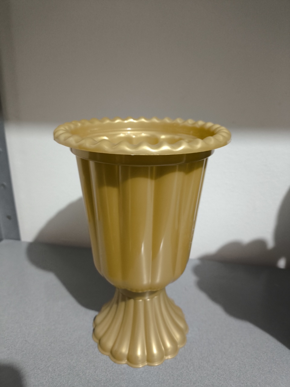 Vaso Grego Dourado 25Cm - Baloesfeitosdesonhos 