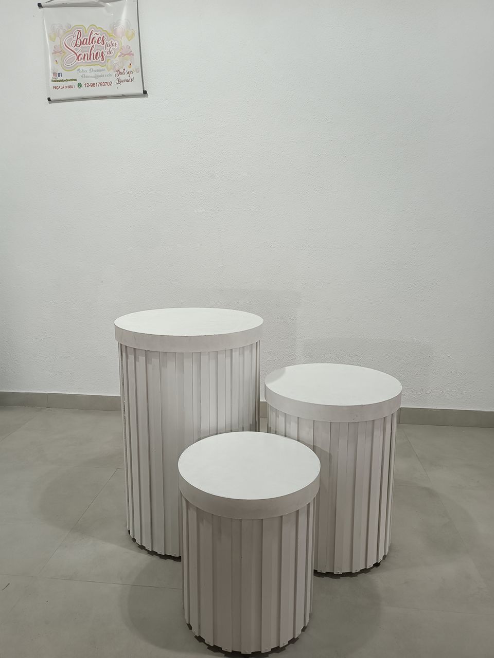 Trio de Cilindro Ripado Branco  - Baloesfeitosdesonhos 