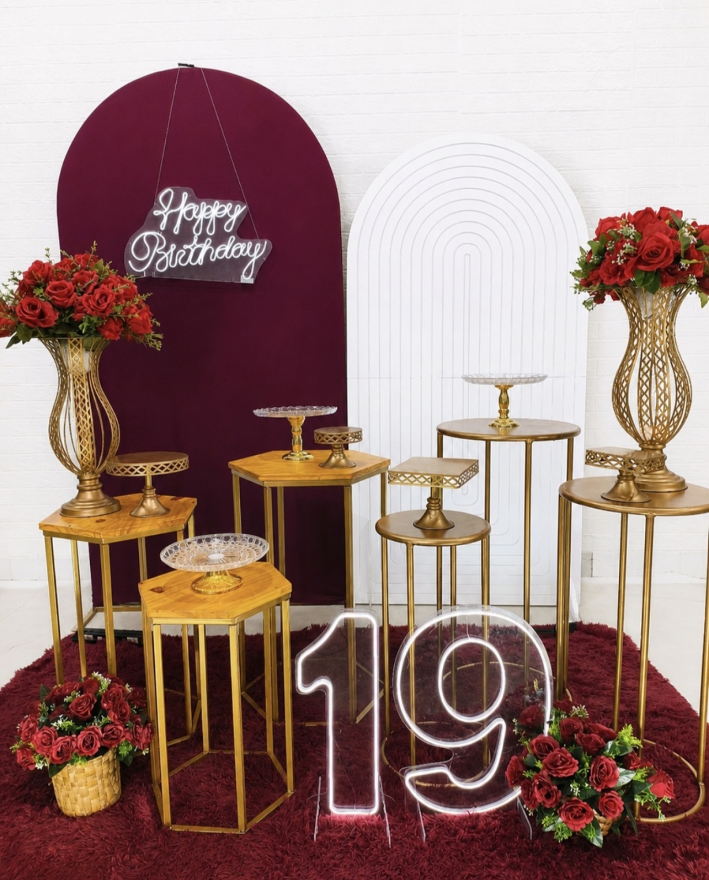 Kit Celebrar Vinho / Bordo/ Branco E Dourado - Baloesfeitosdesonhos 