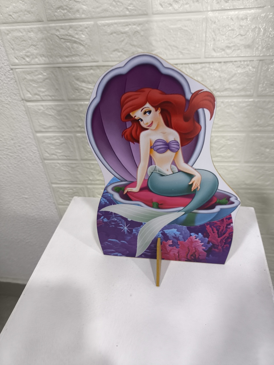 Display Simples Ariel Na Concha 25Cm - Baloesfeitosdesonhos 