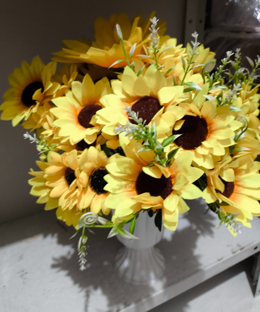 Arranjo de Flores Girassol Grande  - Baloesfeitosdesonhos 
