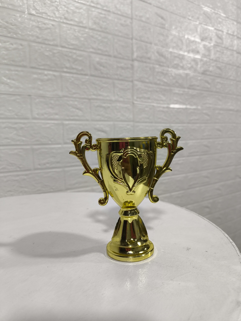 Mini Taca Campeã Dourada 10Cm - Baloesfeitosdesonhos 