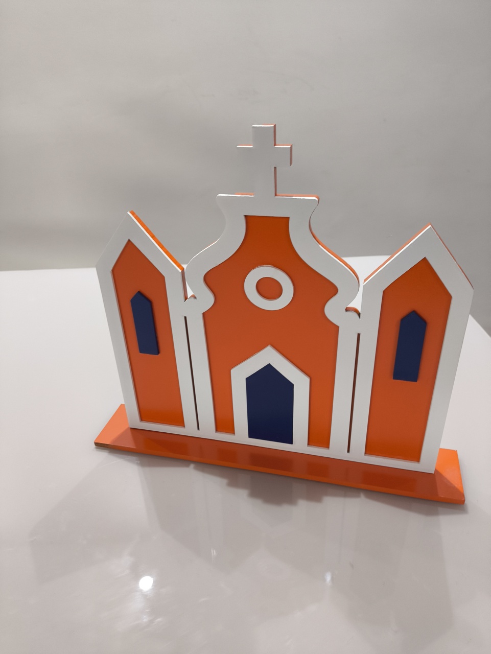 Display 3D Igreja Três Torres Laranja E Branco 30Cm - Baloesfeitosdesonhos 