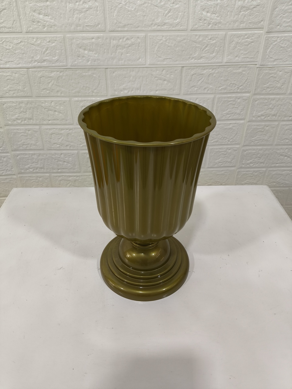 Vaso Duas Alturas Dourado 20 Cm Diâmetro 40 Cm Alt - Baloesfeitosdesonhos 