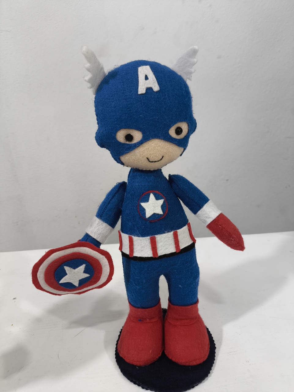 Display 3D Feltro Capitão - Baloesfeitosdesonhos 