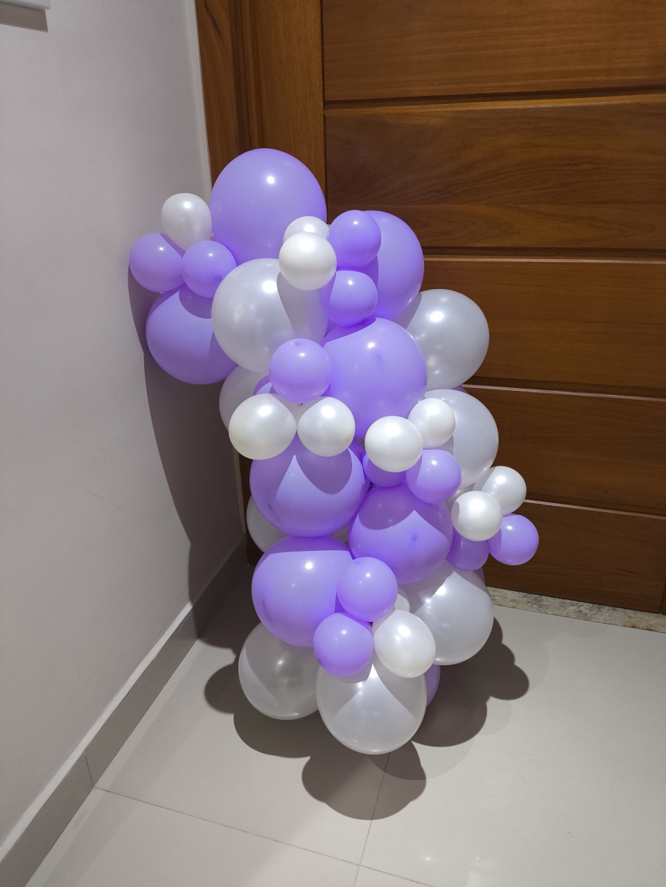Mini Arco Lilás E Branco - Baloesfeitosdesonhos 