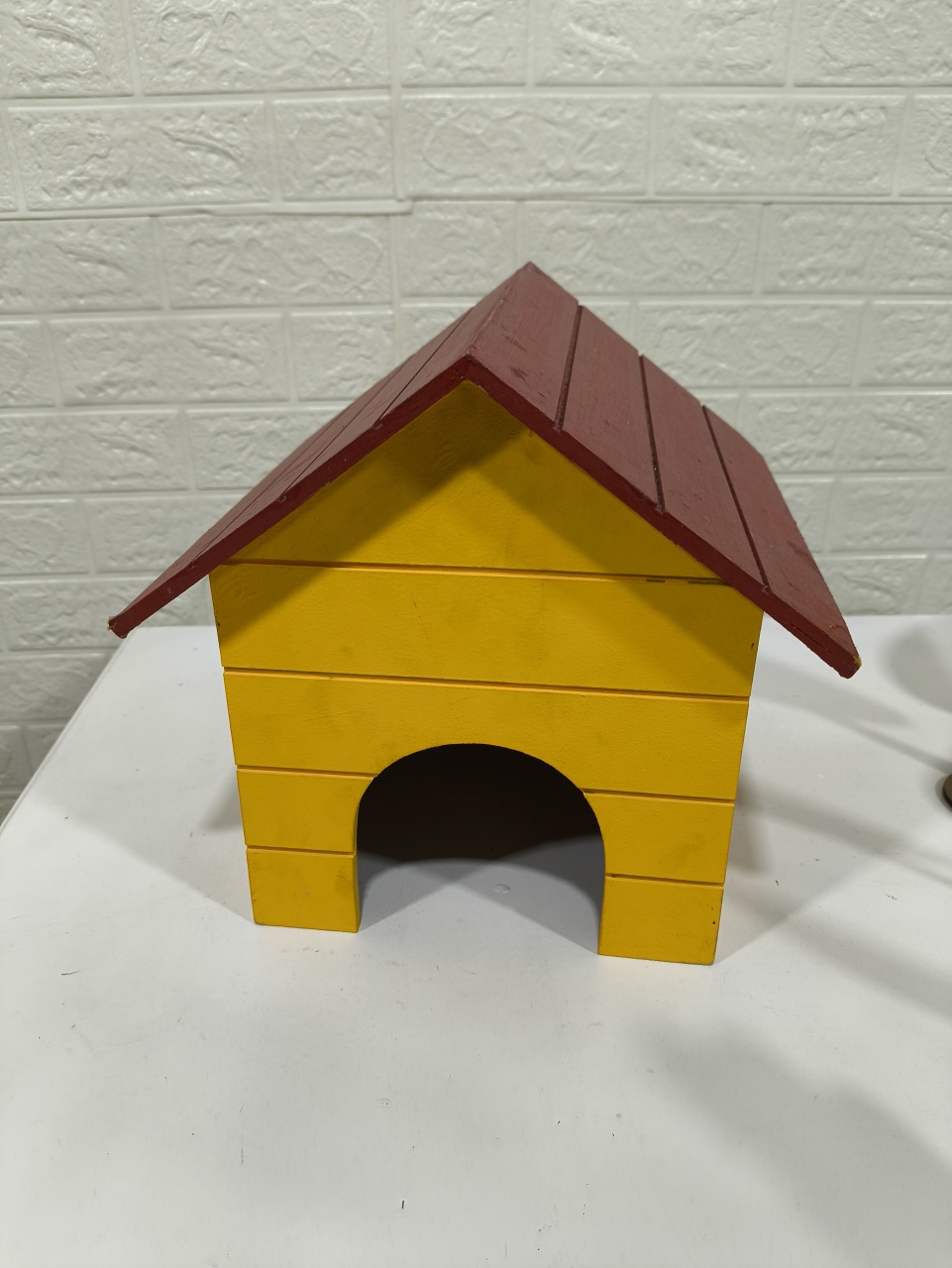 Display 3D Casinha Cachorro Amarelo E Vermelho 25Cm Alt X 30Cm - Baloesfeitosdesonhos 