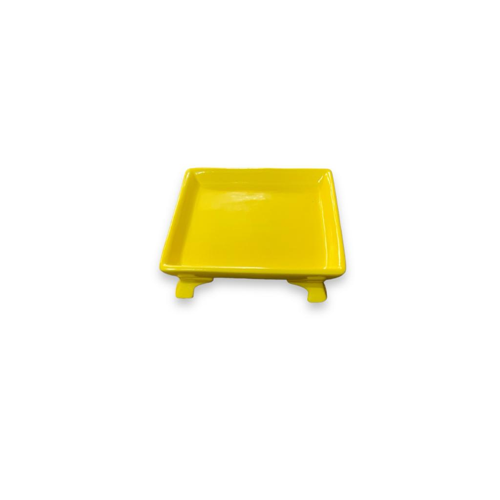 Bandeja Quadrada Com Pé - Amarela - Amarelo - i9festas