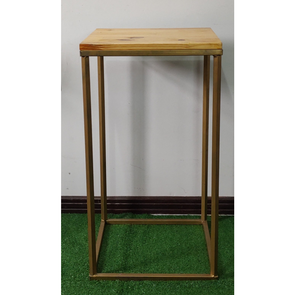 Mesa Industrial Dourada G - i9festas