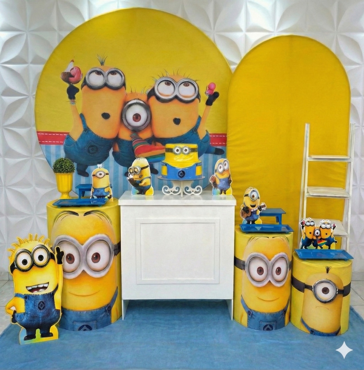 Minions Luxo - GabiSantosDecor