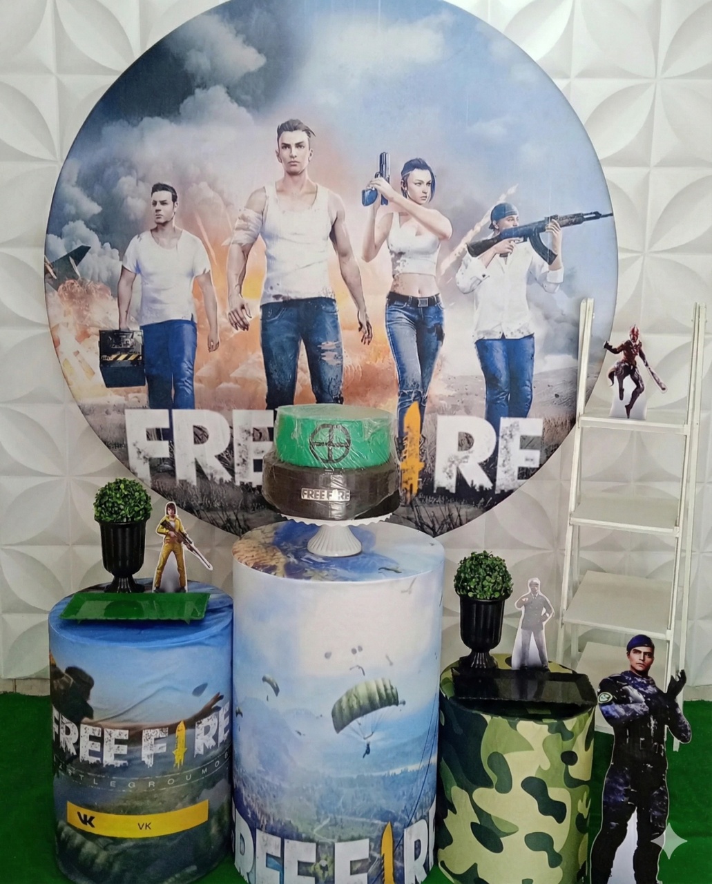 Free Fire Prata  - GabiSantosDecor