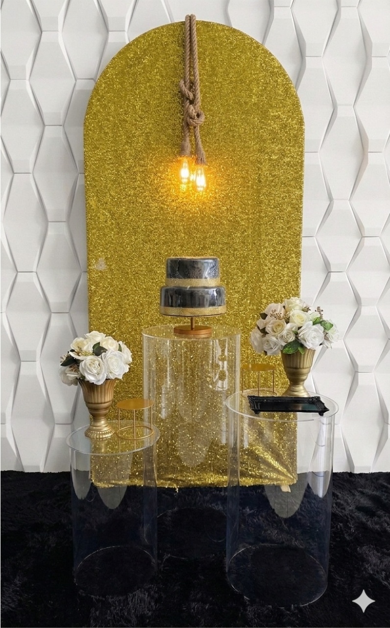 Preto Dourado Acrilico 2 - GabiSantosDecorhttps://loquefacil.com/c/gabisantosdecor