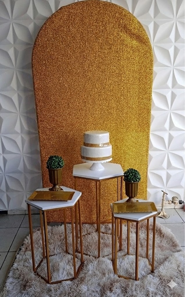 Romano Dourado Sextavado  - GabiSantosDecor