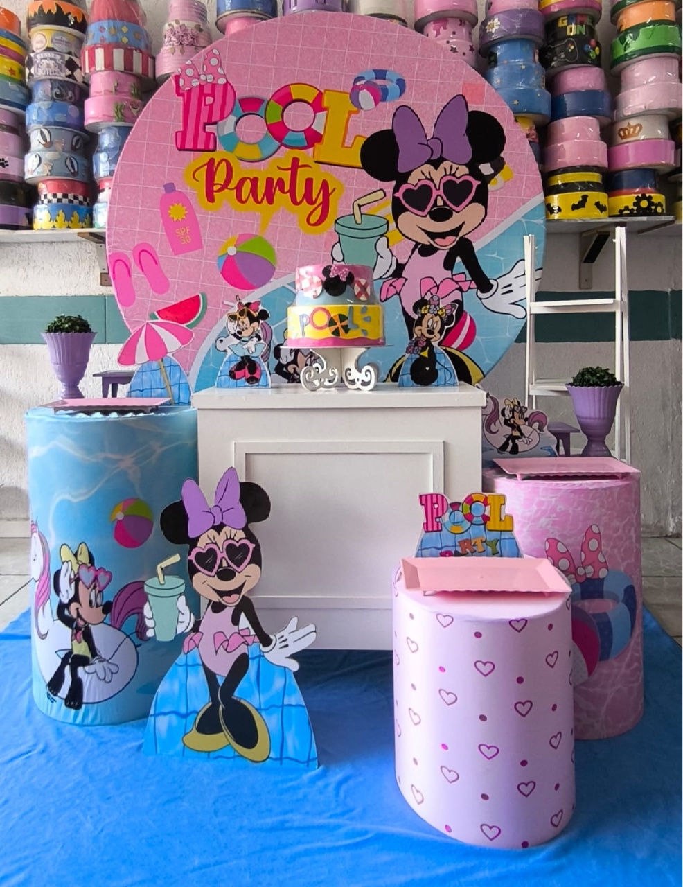Minnie Pool Party Ouro  - GabiSantosDecor