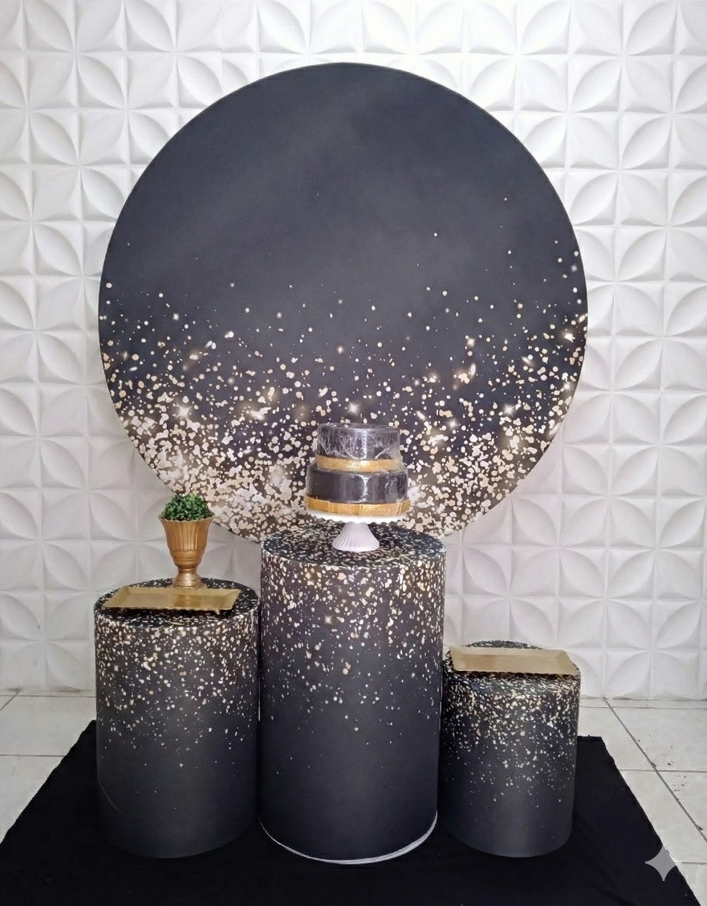 Preto Com Dourado Bronze  - GabiSantosDecor