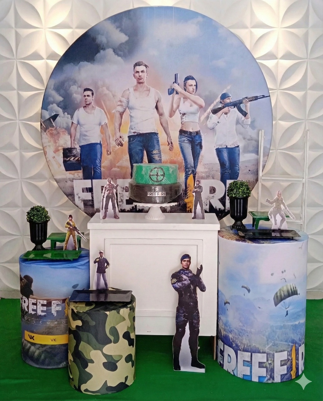 Free Fire Ouro  - GabiSantosDecor