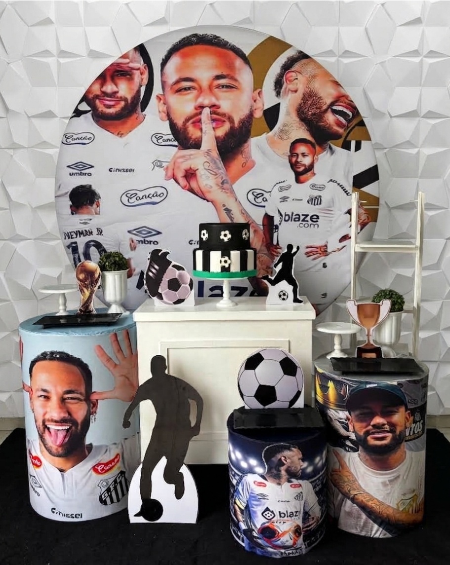 Neymar Ouro - GabiSantosDecorhttps://loquefacil.com/c/gabisantosdecor