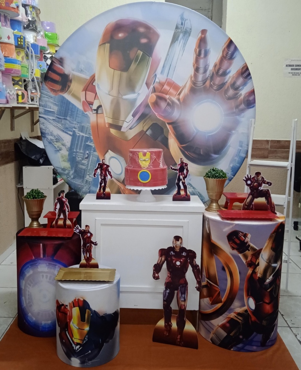 Homem de Ferro Ouro - GabiSantosDecor