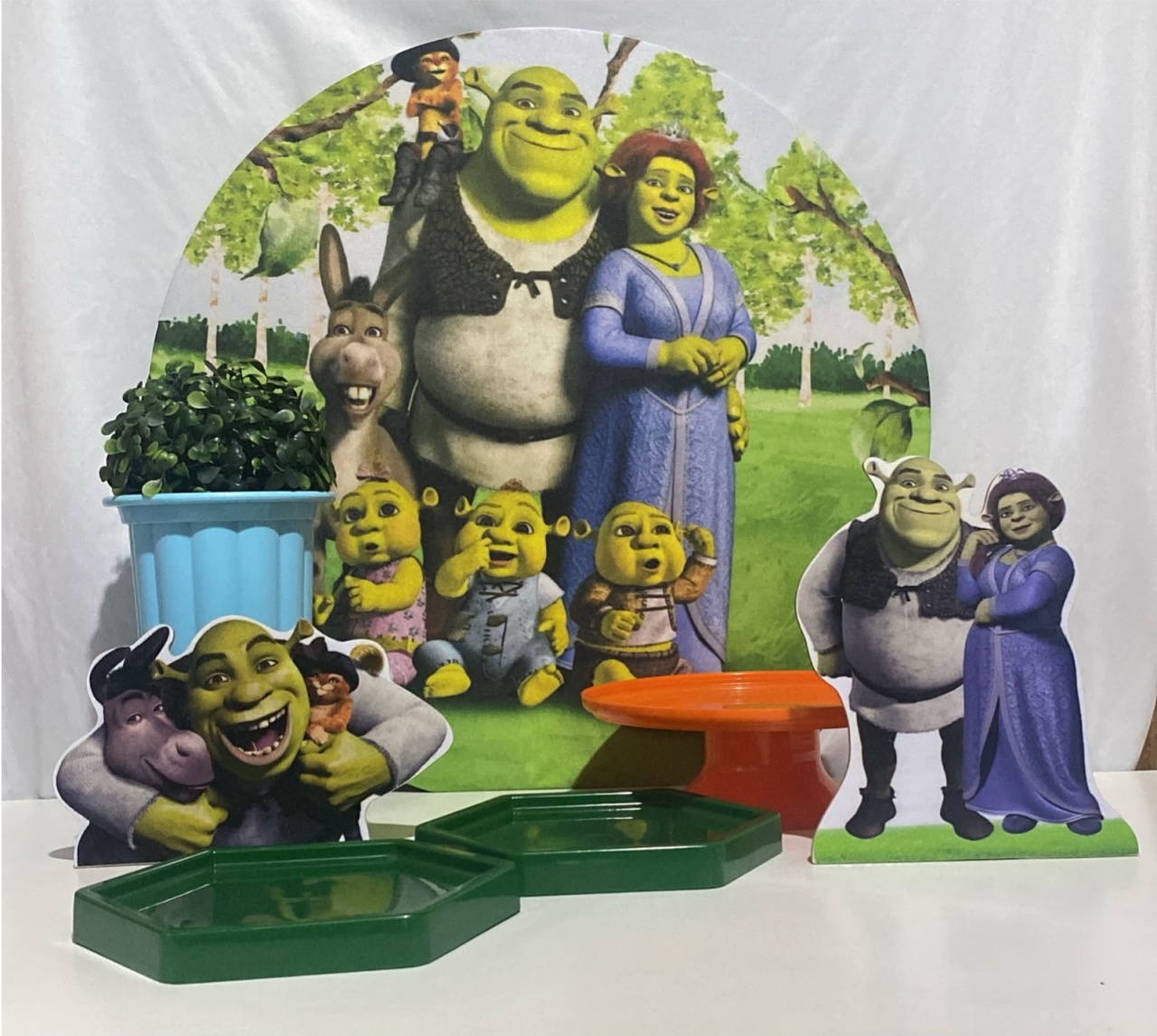 Kit Mesa Shrek - GabiSantosDecorhttps://loquefacil.com/c/gabisantosdecor