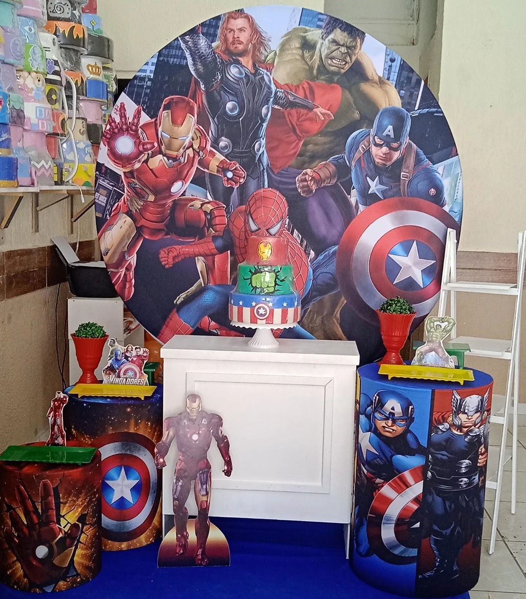 Vingadores Ouro  - GabiSantosDecor