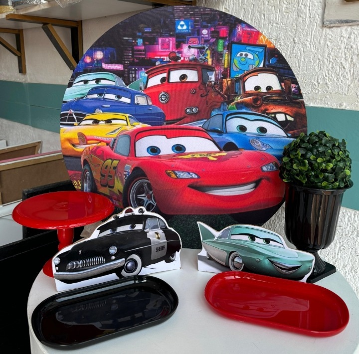 Mc Queen Mesa  - GabiSantosDecor