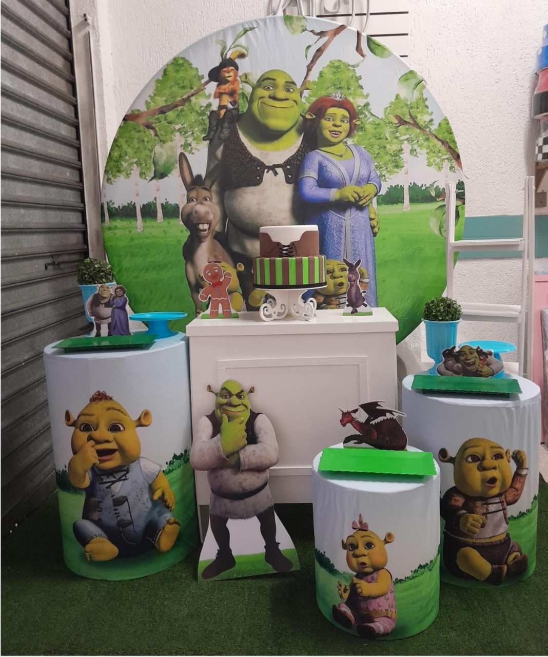 Shrek Ouro - GabiSantosDecorhttps://loquefacil.com/c/gabisantosdecor
