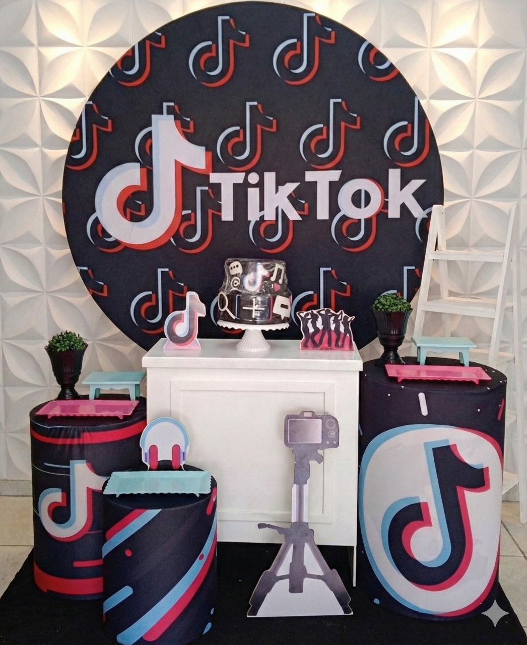 Tik Tok Ouro - GabiSantosDecor