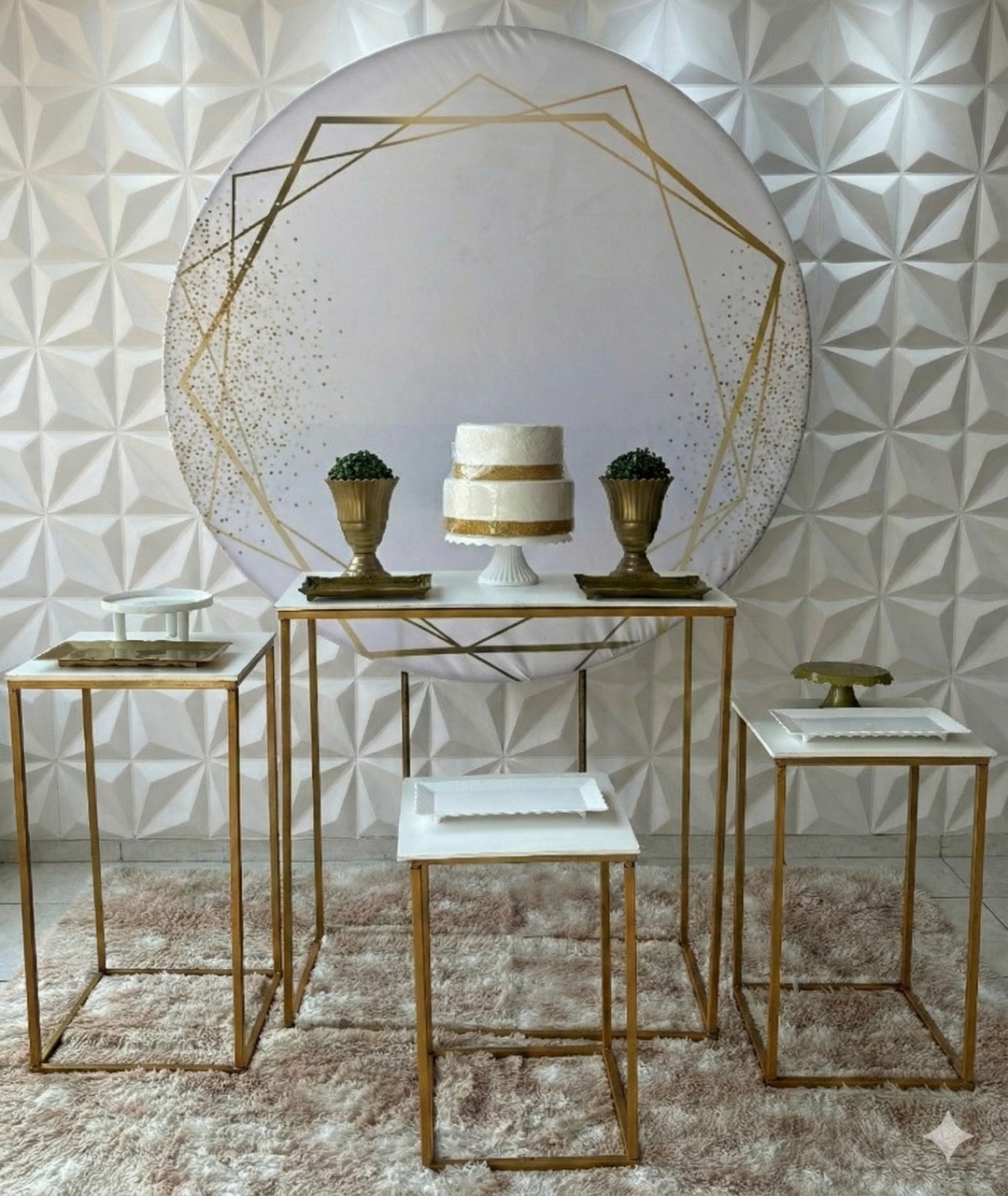 Branco Dourado Mesa Ferro  - GabiSantosDecor