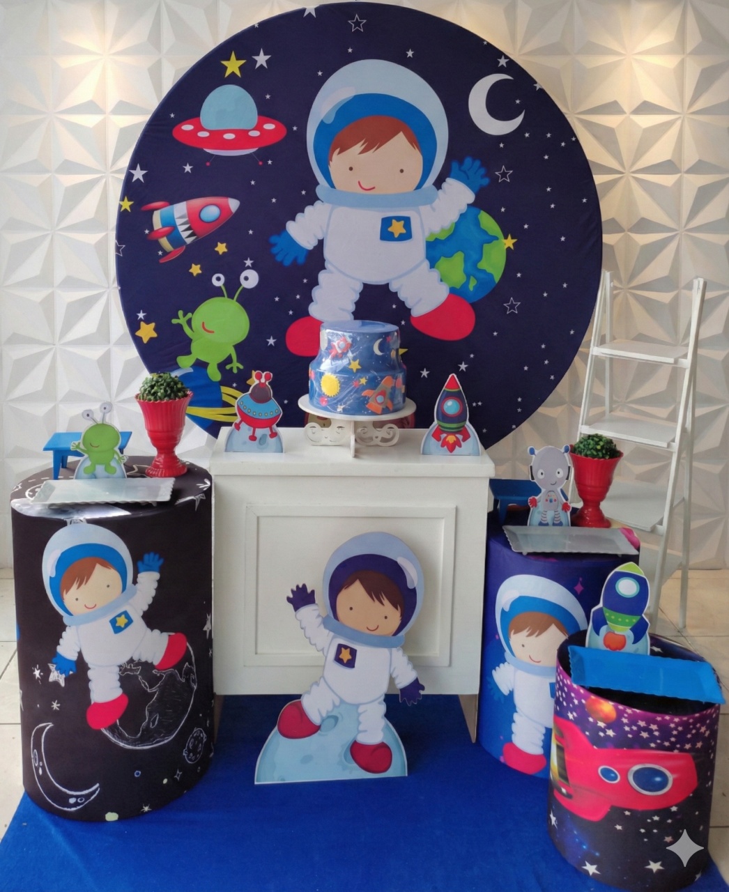 Astronauta Ouro - GabiSantosDecor