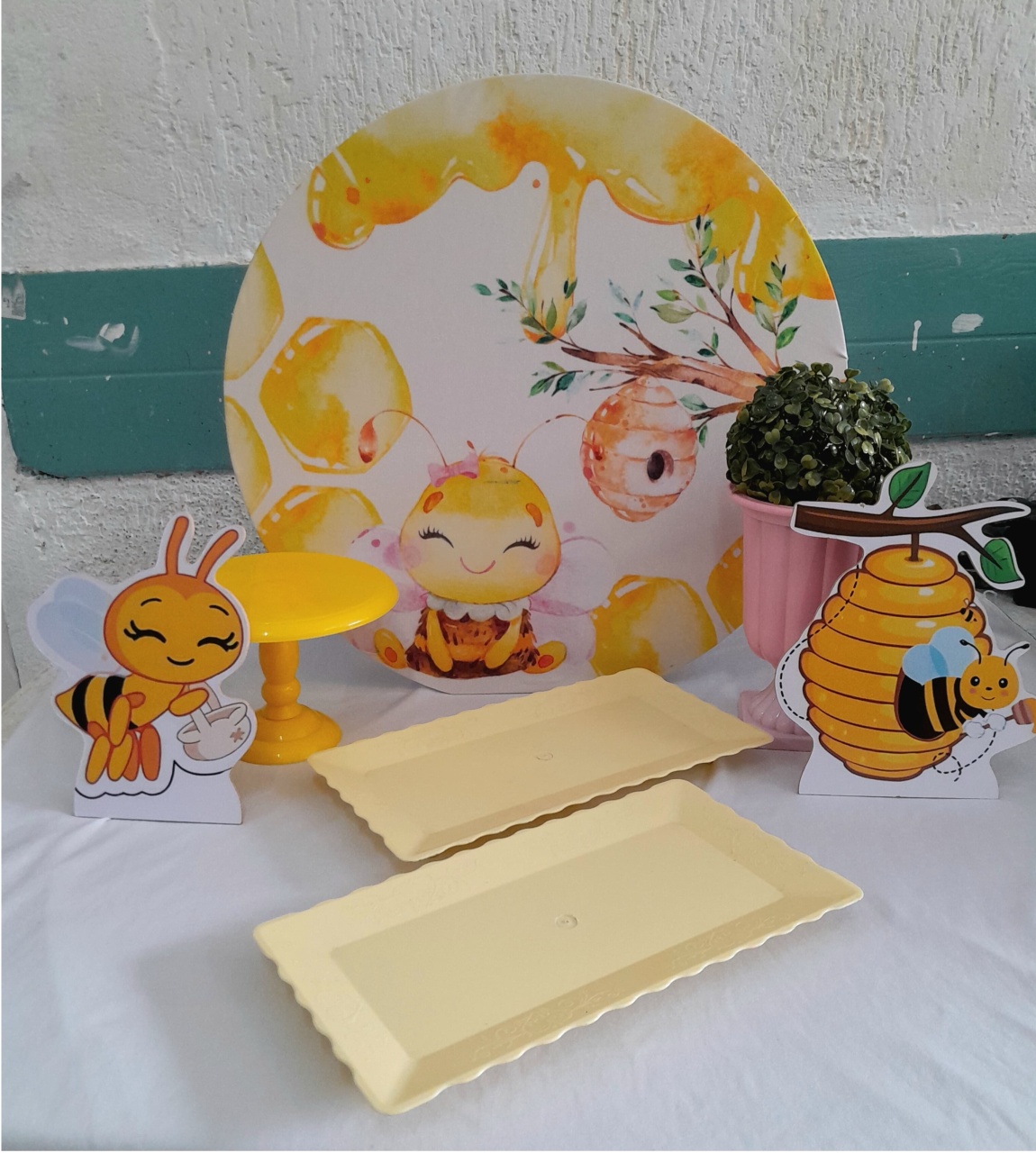 Kit Mesa Abelha Bronze - GabiSantosDecorhttps://loquefacil.com/c/gabisantosdecor