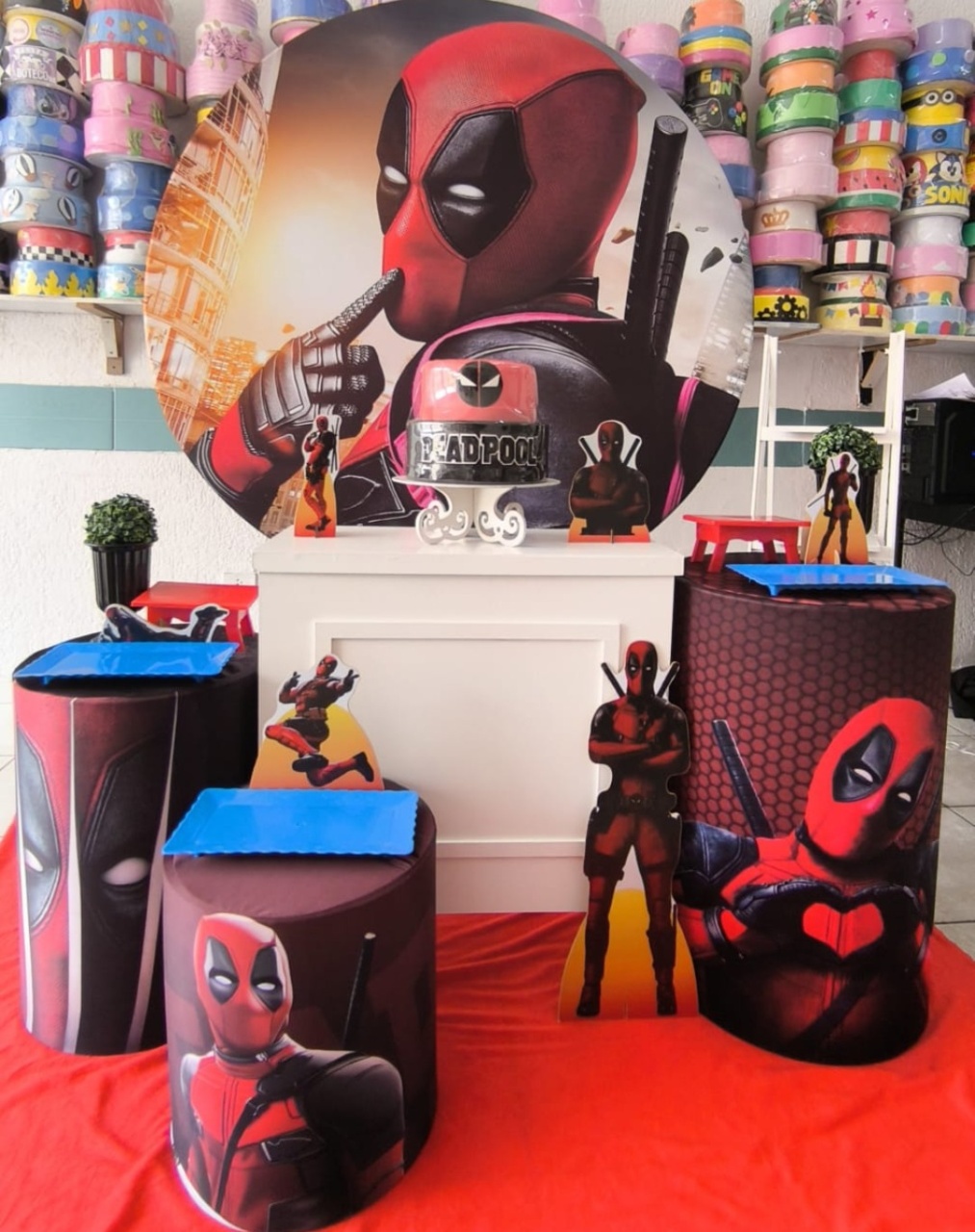 Dead Pool Ouro - GabiSantosDecor