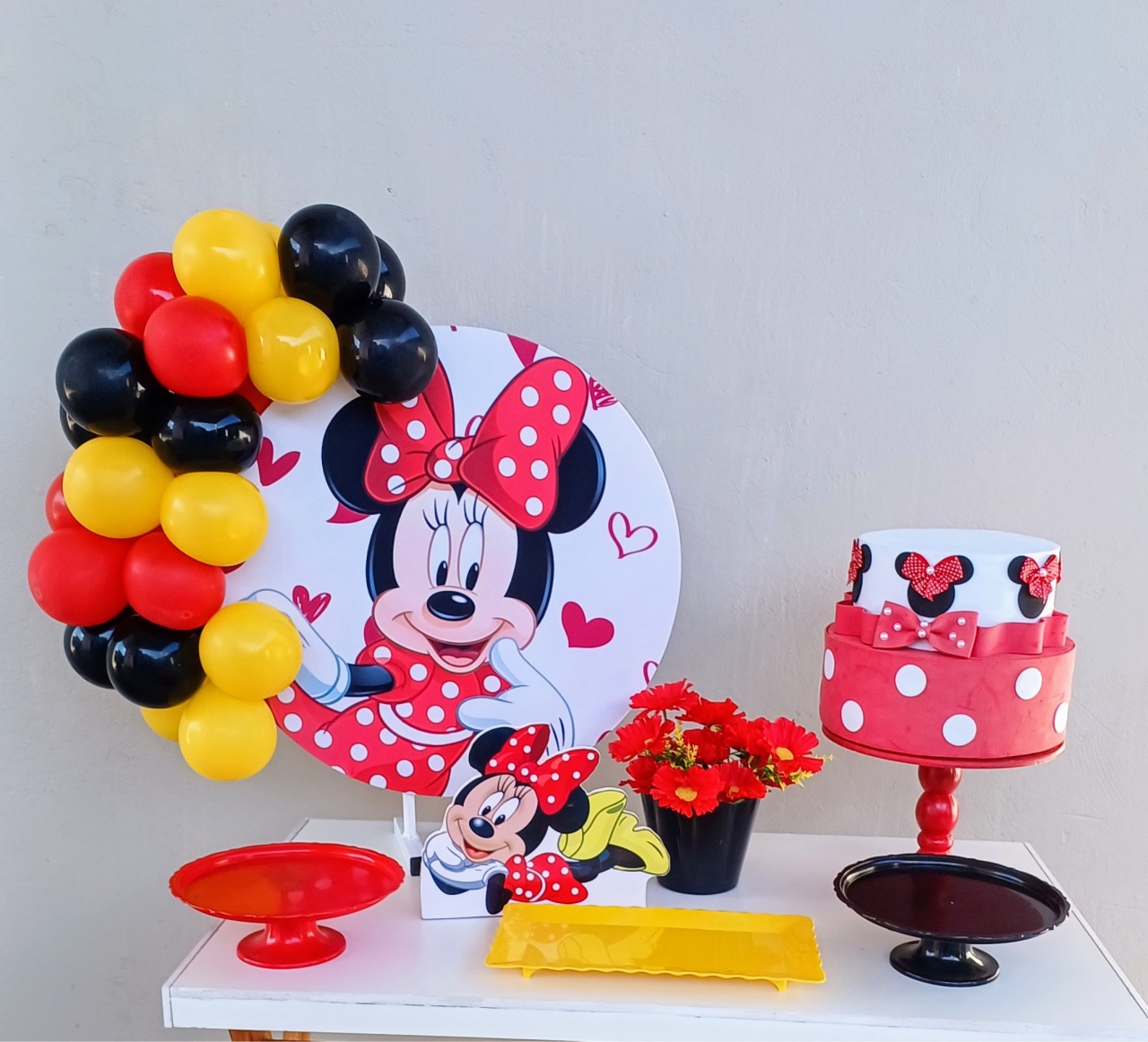 Kit Festa Na Mesa Minie Vermelha - FuzarkaFestas