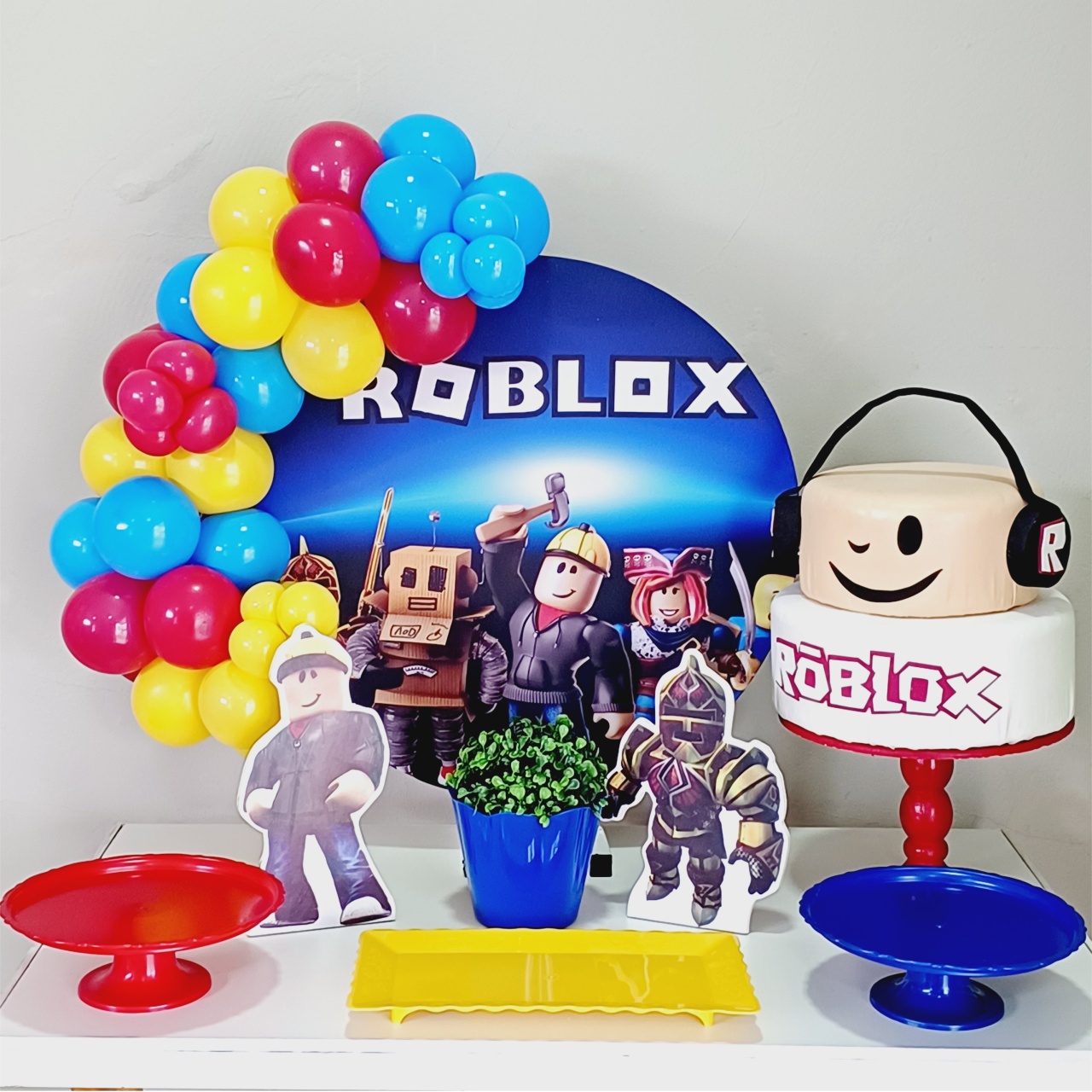 Kit Festa Na Mesa Roblox  - FuzarkaFestas