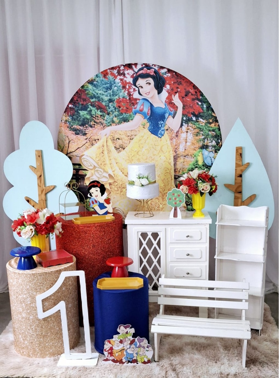 Branca de Neve Super Luxo - FESTEJAR PEGUE E MONTE E BALÕES