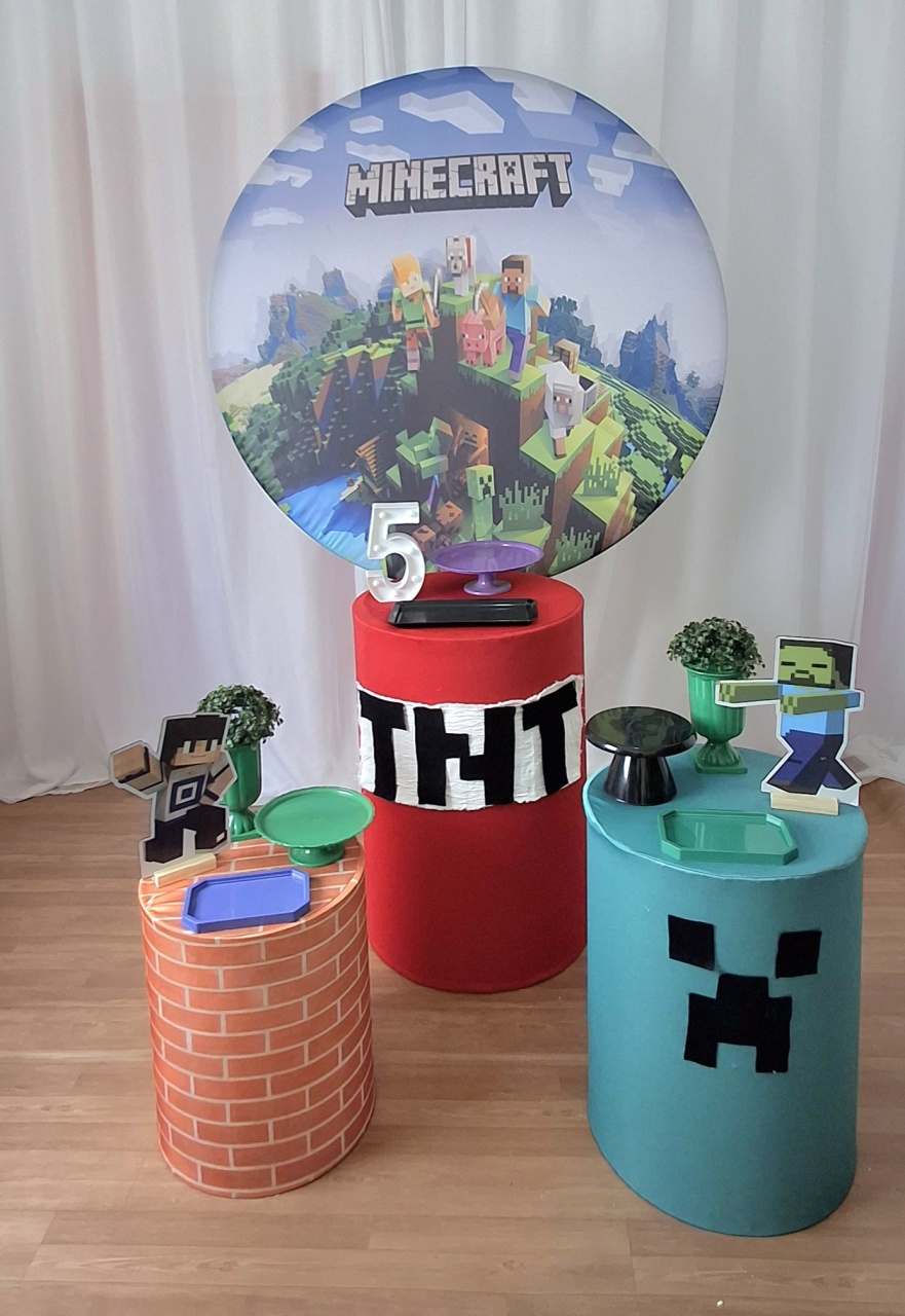 Minecraft Kit Essencial - FESTEJAR PEGUE E MONTE E BALÕES