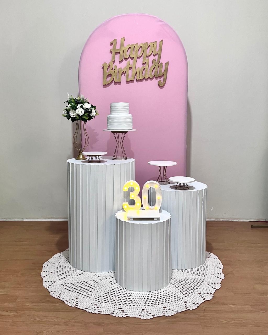 Kit Happy Bday Rosa E Branco - Cilindro Ripado - FestAí Pegue Monte