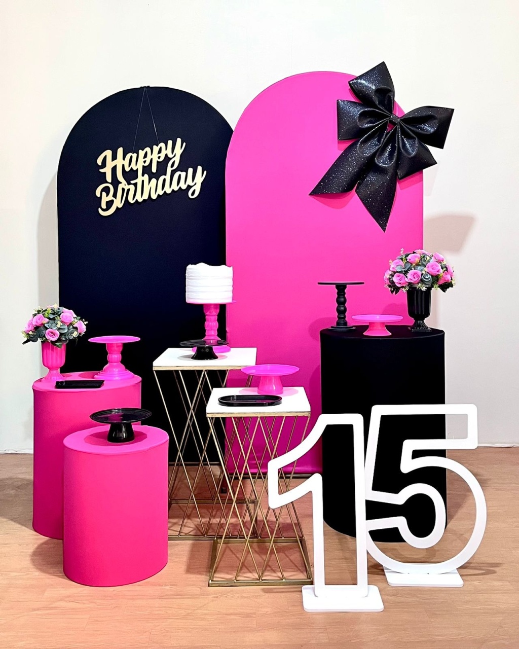 15 Anos Laço Pink E Preto - Composição - FestAí Pegue Monte