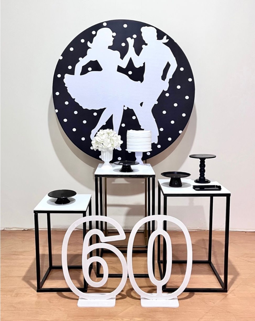 Kit Anos 60 3 - Mesas Cubos - FestAí Pegue Monte