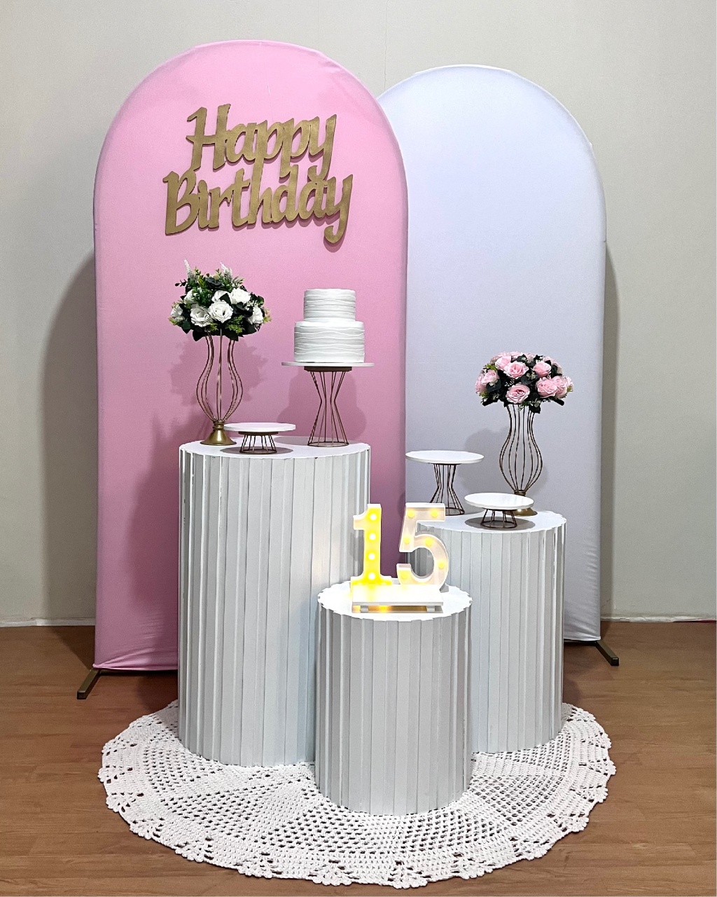 15 Anos - Rosa E Branco Duplo Ii - FestAí Pegue Monte