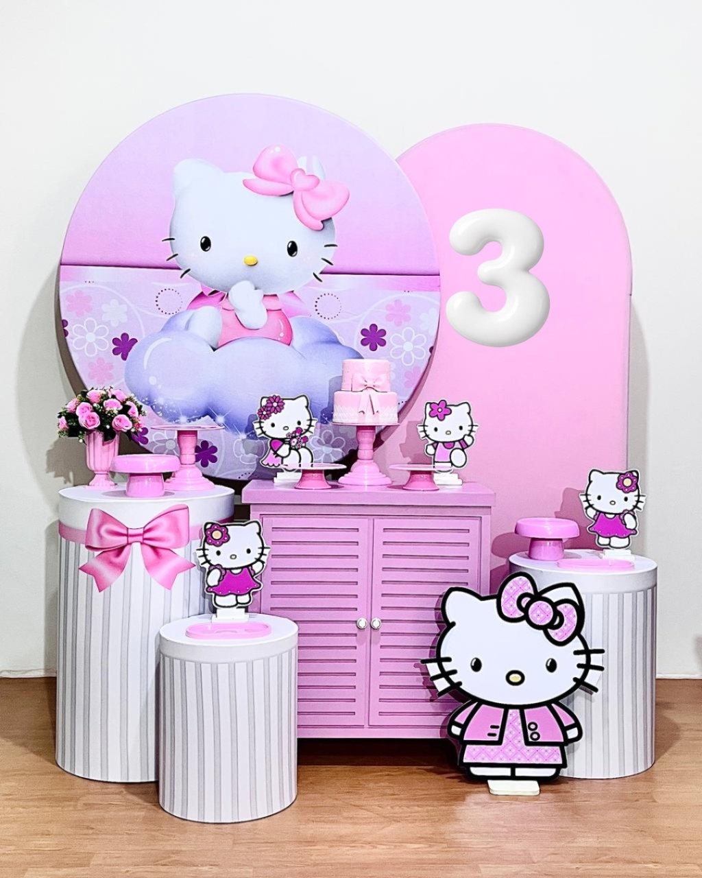 Hello Kitty - Kit Promocional Diamante Cilindro Laço  - FestAí Pegue Monte