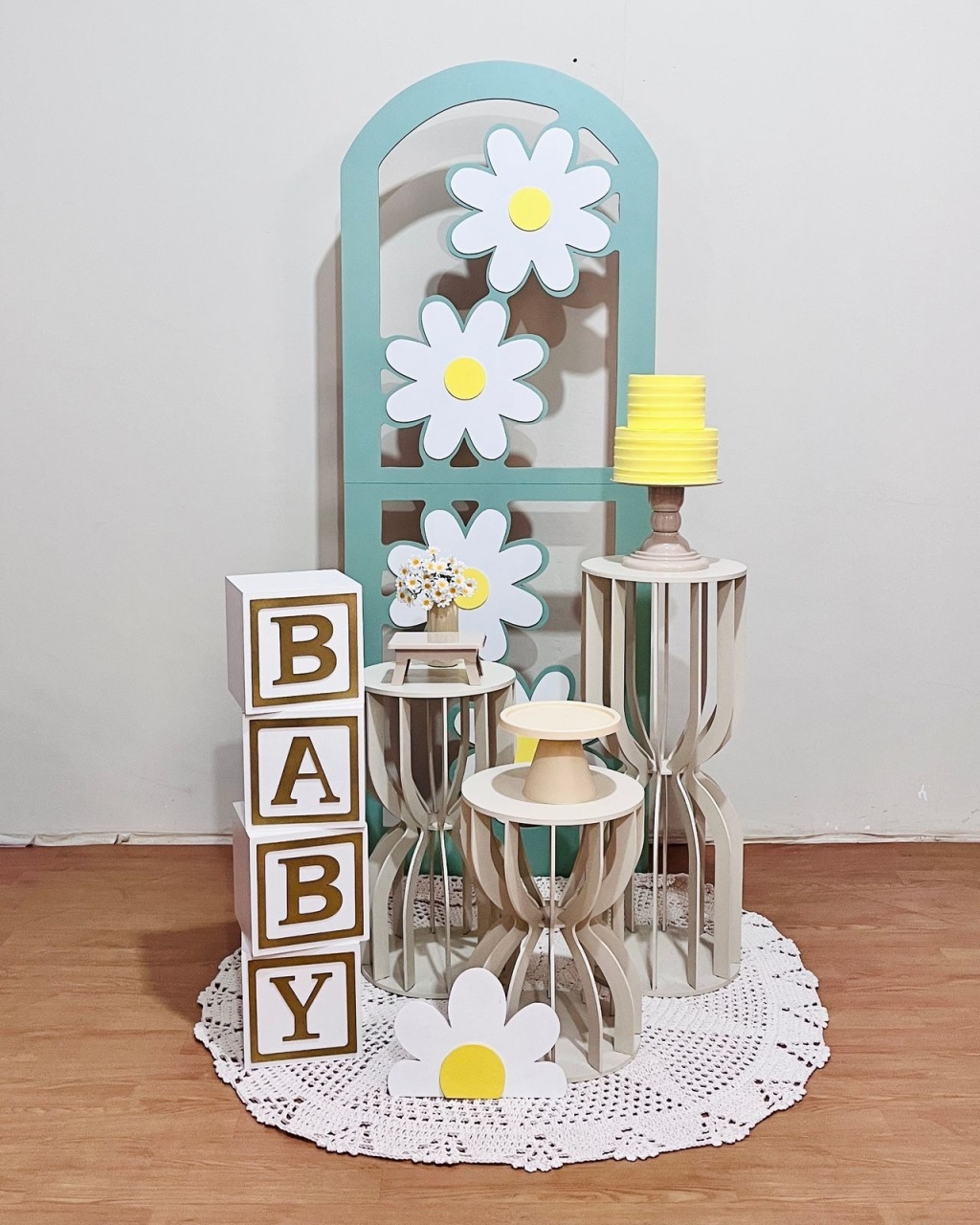 Margaridas - Composição Mesas Ampulhetas +Baby - FestAí Pegue Monte
